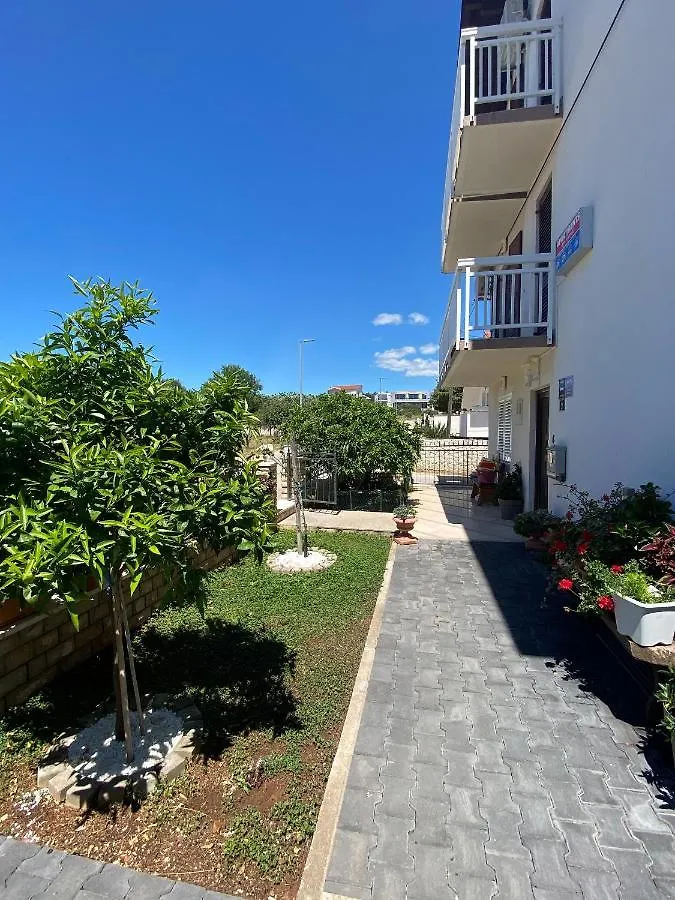 Apartments With A Parking Space Mavarstica, Ciovo - 18882 Trogir