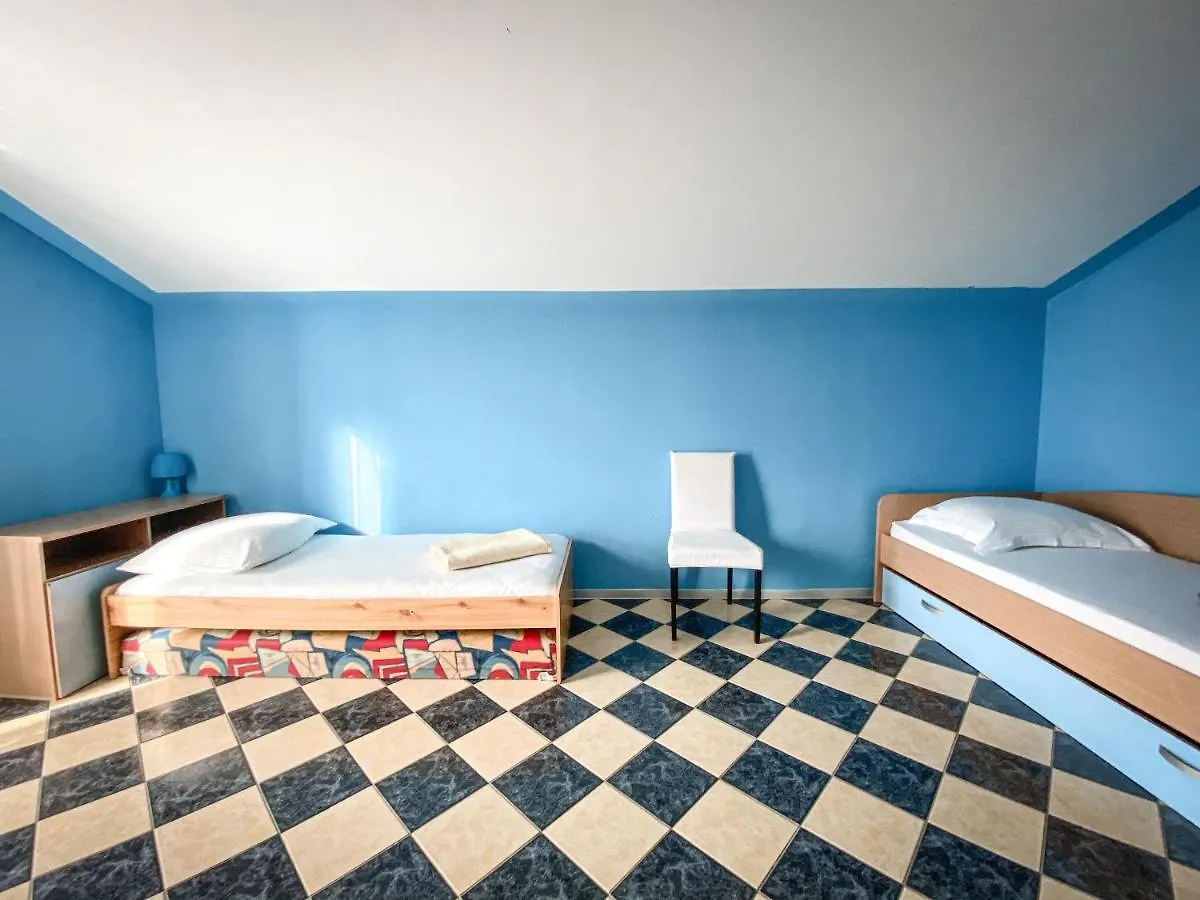 Apartments With A Parking Space Mavarstica, Ciovo - 18882 Trogir 0*,  Croatia